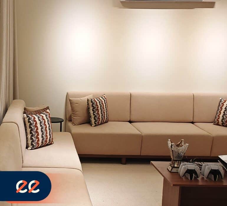 تصميم داخلي متطور ومريح مع تكييف هواء مركزي في مشاريع ايلفينز لضمان بيئة مثالية للراحة والانتعاش.