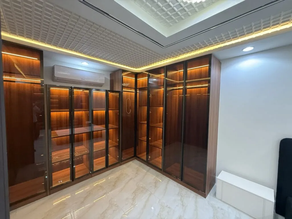 تأثيث وتشطيب فيلا سكنية - صورة 3